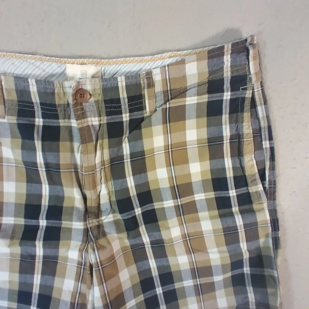 Gap Bermuda shorts men's 38 x 10 blue plaid lightweight cotton